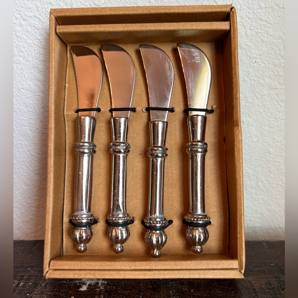 Star Home Cheese Spreaders Stainless Steel Set of 4 Original Box Charcuterie